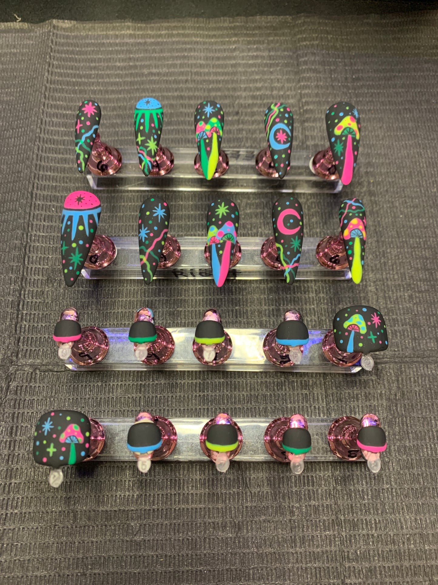 Trippy Glow Set